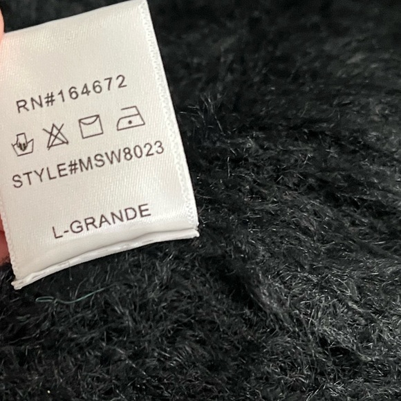 Talulah Oversized Eyelash Knit Fuzzy Sweater - Picture 10 of 10